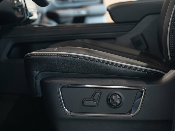 2026 Ram 1500 Crew Cab eTorque V Рестайлинг, чёрный, 13700000 рублей - вид 14