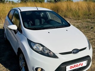2011 Ford Fiesta Mk6, белый, 815000 рублей, вид 1
