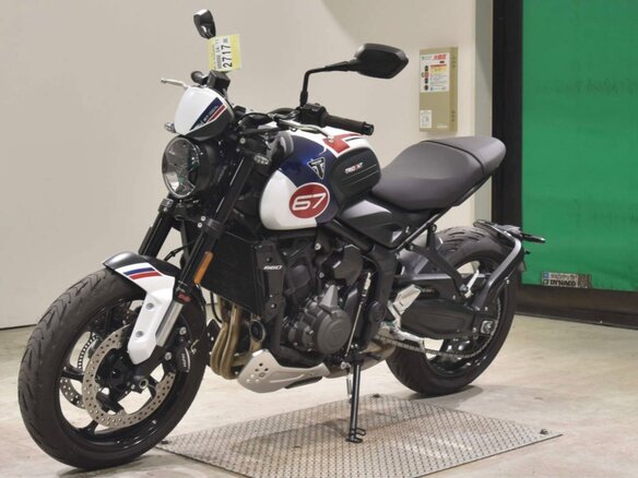 2024 Triumph Trident 660, синий, 950000 рублей - вид 7
