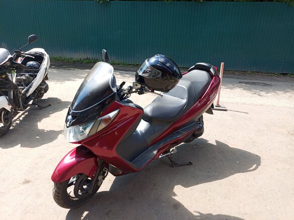 2003 Suzuki Burgman (SkyWave) 400, красный, 220000 рублей