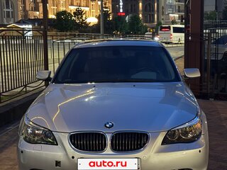 2003 BMW 5 серии 520i V (E60/E61), серебристый, 900000 рублей, вид 2