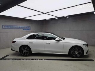 2026 Mercedes-Benz E-Класс 200 9G-Tronic VI (W214, S214), белый, 7400000 рублей, вид 2
