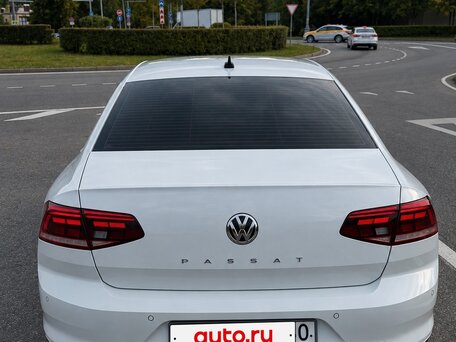 2019 Volkswagen Passat B8 Рестайлинг, белый, 2697000 рублей, вид 5