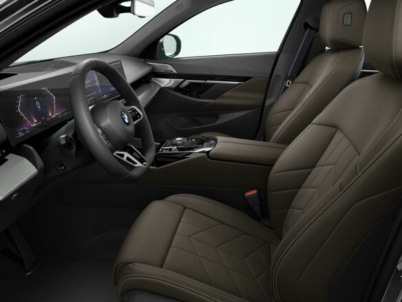 2026 BMW 5 серии 530i VIII (G60/G61/G68), чёрный, 9390000 рублей - вид 2