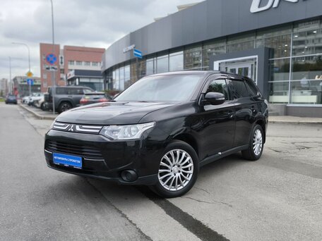 Mitsubishi Outlander III