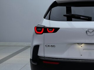 2023 Mazda CX-50, белый, 2760010 рублей, вид 2