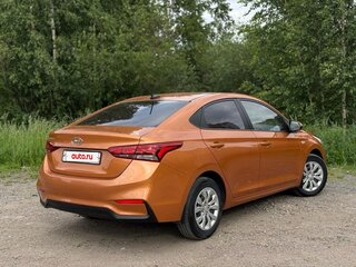 2017 Hyundai Solaris II, оранжевый, 1290000 рублей, вид 5