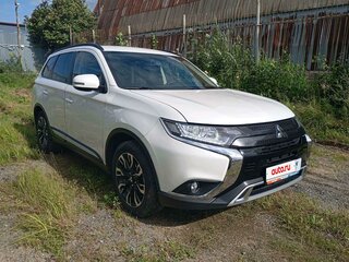 2022 Mitsubishi Outlander III Рестайлинг 3, белый, 2410000 рублей, вид 2