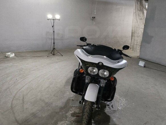 2012 Harley-Davidson CVO Road Glide, белый, 1430000 рублей - вид 2