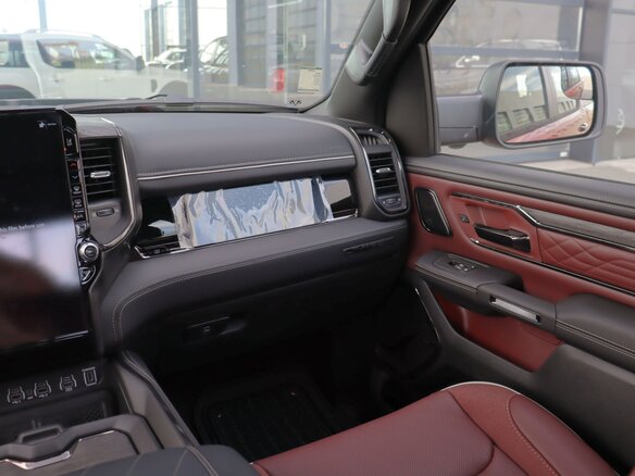 2026 Ram 1500 Crew Cab eTorque V Рестайлинг, чёрный, 12849000 рублей - вид 21