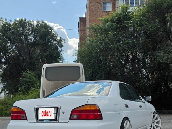1998 Nissan Laurel VIII (C35), белый, 750000 рублей - вид 7