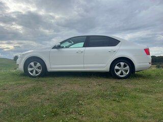 2014 Skoda Octavia III (A7), белый, 1500000 рублей, вид 4