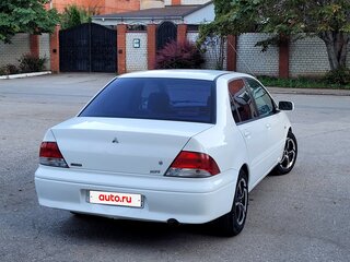 2001 Mitsubishi Lancer Cedia IX, белый, 270000 рублей, вид 4