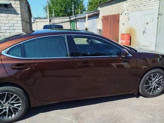 2015 Lexus ES 250 VI Рестайлинг, коричневый, 4000000 рублей, вид 3