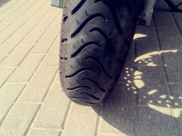 2002 Suzuki Burgman (SkyWave) 650, бежевый, 225000 рублей - вид 10