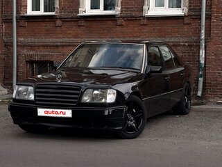 1992 Mercedes-Benz E-Класс 320 I (W124), чёрный, 1000000 рублей, вид 2