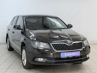 2013 Skoda Superb DSG II Рестайлинг, коричневый, 839000 рублей, вид 2