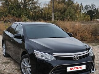2017 Toyota Camry VII (XV50) Рестайлинг 2, чёрный, 2180000 рублей, вид 1