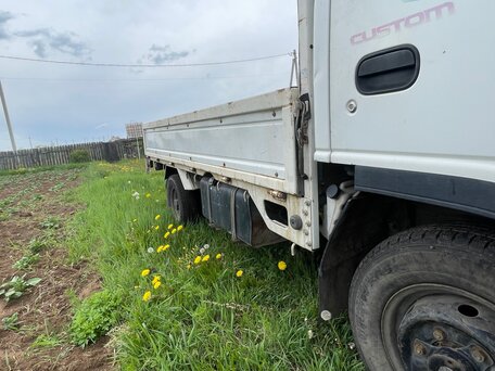 1996 Isuzu Elf (N-series), белый, 950000 рублей, вид 3