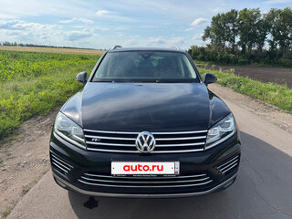 2017 Volkswagen Touareg II Рестайлинг, чёрный, 3900000 рублей, вид 1