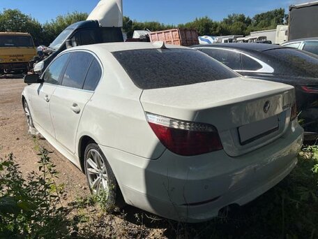 2008 BMW 5 серии 525d V (E60/E61) Рестайлинг, белый, 984000 рублей, вид 4