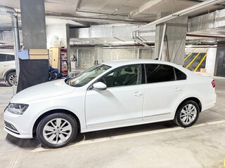 2017 Volkswagen Jetta VI Рестайлинг, белый, 1300000 рублей, вид 4