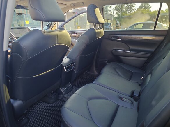 2022 Toyota Highlander IV (XU70), чёрный, 5350000 рублей - вид 15