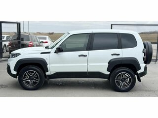2024 Lada (ВАЗ) Niva Travel I, белый, 1079000 рублей, вид 4