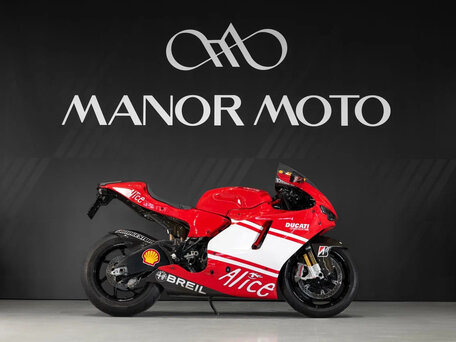 2008 Ducati Desmosedici RR, красный, 11000000 рублей, вид 1