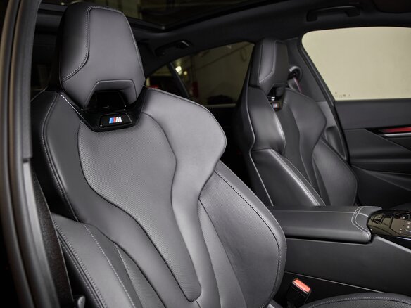 2025 BMW 5 серии 540d xDrive VIII (G60/G61/G68), чёрный, 13145000 рублей - вид 16
