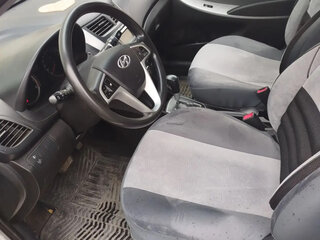 2014 Hyundai Solaris I, серый, 600000 рублей, вид 4