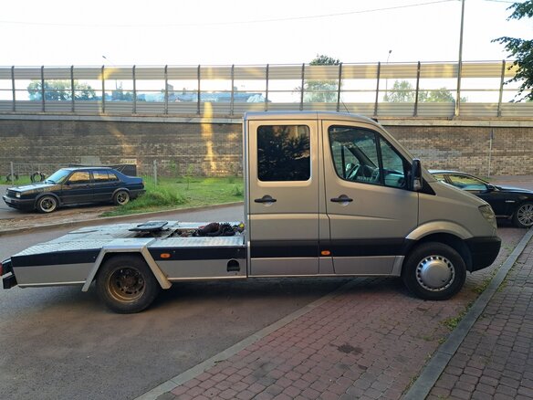 2008 Mercedes-Benz Sprinter, серебристый, 4000000 рублей - вид 8