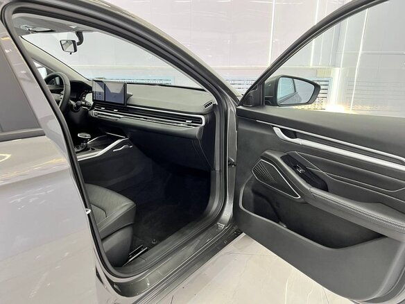 2023 Geely Emgrand II, серый, 1320000 рублей - вид 7