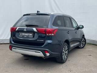 2019 Mitsubishi Outlander III Рестайлинг 3, синий, 2599000 рублей, вид 4