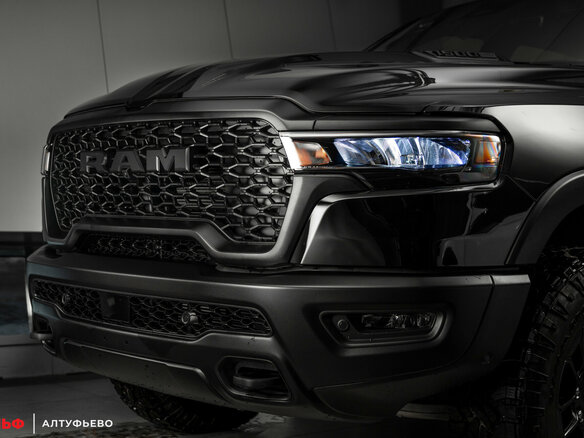 2025 Ram 1500 Crew Cab V Рестайлинг, чёрный, 9290000 рублей - вид 4
