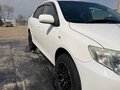 2010 Toyota Corolla Axio X (E140, E150) Рестайлинг, белый, 680000 рублей - вид 4