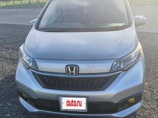 2020 Honda Freed+ II Рестайлинг, серебристый, 1850000 рублей, вид 1