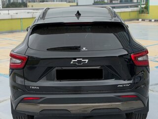 2023 Chevrolet Trax II, чёрный, 2092000 рублей, вид 4