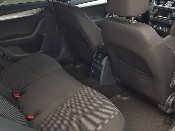 2014 Skoda Octavia III (A7), белый, 1060000 рублей - вид 10