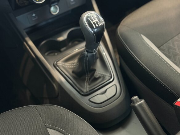 2026 Lada (ВАЗ) Vesta CNG I Рестайлинг (NG), белый, 2105000 рублей - вид 26