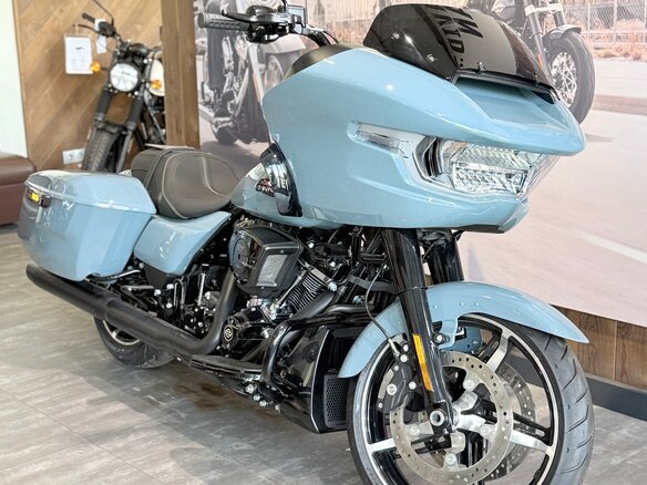 2024 Harley-Davidson Road Glide, голубой, 3600000 рублей - вид 16