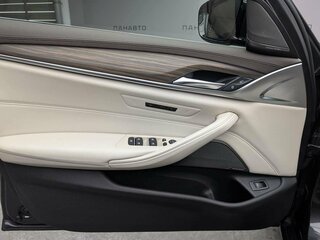 2017 BMW 5 серии 530i xDrive VII (G30/G31/G38), серый, 3425000 рублей, вид 5