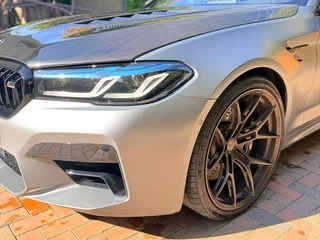 2023 BMW M5 Competition VI (F90) Рестайлинг, серебристый, 14500000 рублей, вид 5