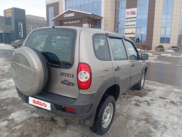 2016 Chevrolet Niva I Рестайлинг, серый, 670000 рублей - вид 4
