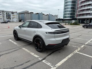 2026 Porsche Cayenne GTS Coupé III Рестайлинг, серый, 24900000 рублей, вид 5