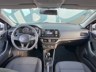 2021 Volkswagen Polo VI, белый, 1185000 рублей, вид 2
