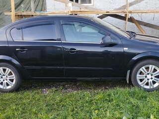 2010 Opel Astra H Рестайлинг, чёрный, 515000 рублей, вид 2