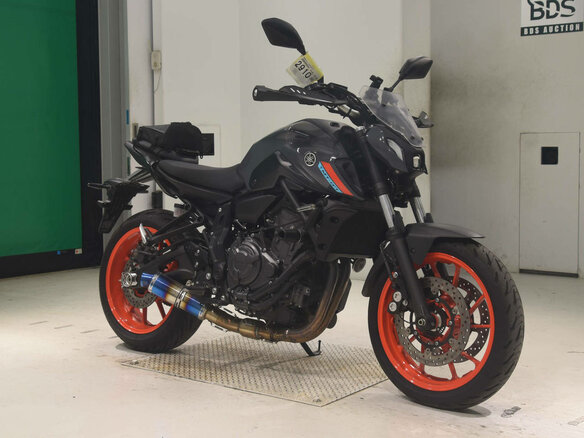 2021 Yamaha MT-07 (FZ-07), серый, 820000 рублей - вид 2