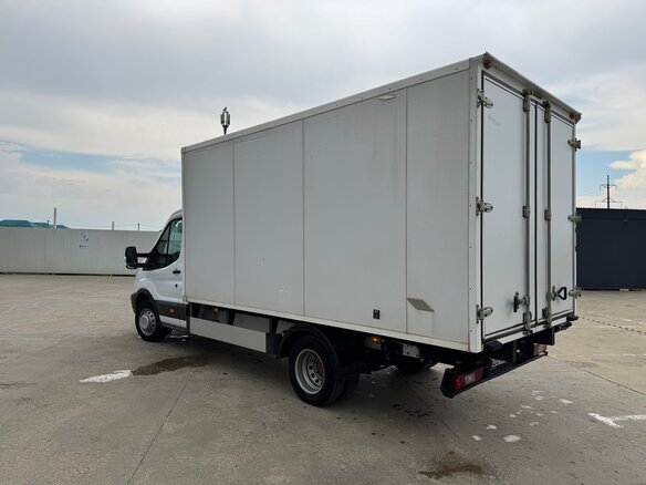 2018 Ford Transit, белый, 2750000 рублей - вид 2