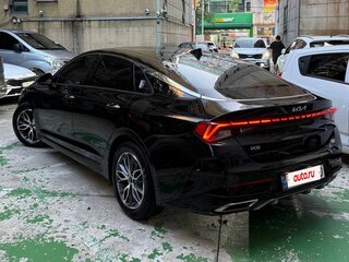 2022 Kia K5 III, чёрный, 3200000 рублей, вид 3